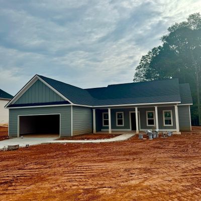 38 Charlie Fuller Rd, Grantville, GA 30220