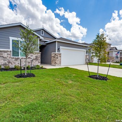 3812 Tripps Pl, Seguin, TX 78155