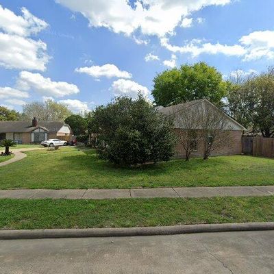 3839 Old Post Rd, Houston, TX 77082