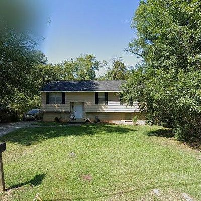 384 Roxbury Dr, Riverdale, GA 30274