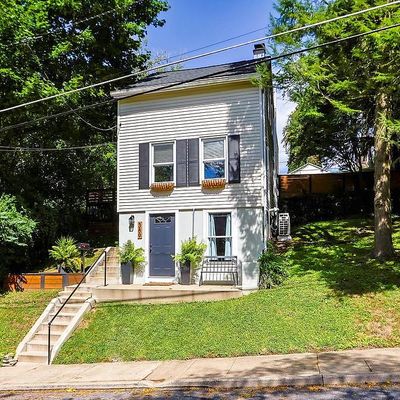 389 W Nesquehoning St, Easton, PA 18042