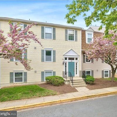 39 Pickering Court, Germantown, MD 20874