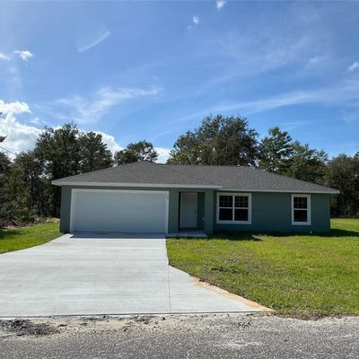 46 Fisher Lane Ter, Ocklawaha, FL 32179