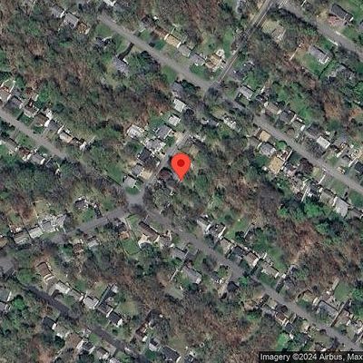 46 Iroquois Ave, Oakland, NJ 07436