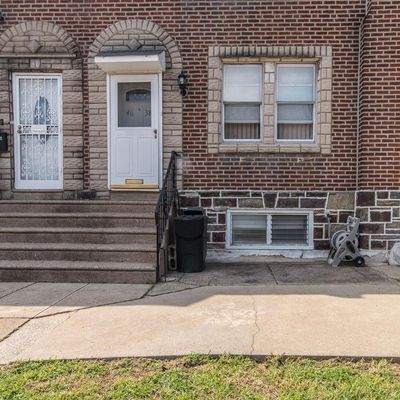 4638 Penhurst St, Philadelphia, PA 19124