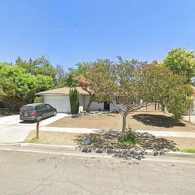 4728 N Kavanagh Ave, Fresno, CA 93705