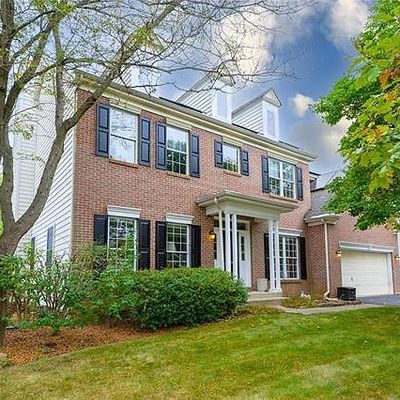 4756 Yorkshire Dr, Macungie, PA 18062