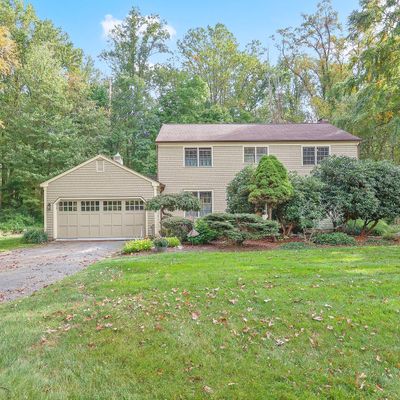 48 Canoe Brook Rd, Trumbull, CT 06611