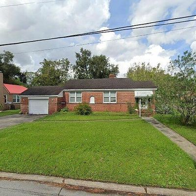 4805 Attleboro St, Jacksonville, FL 32205