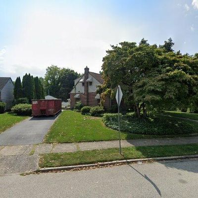 493 Barker Rd, Springfield, PA 19064