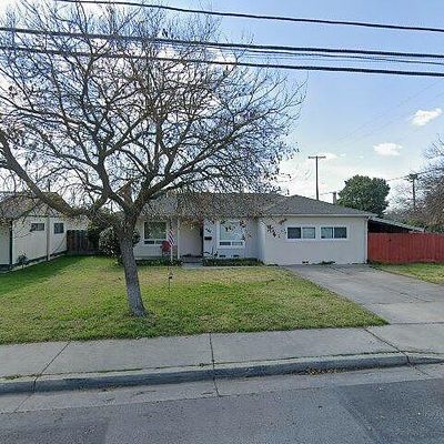 494 Elm Ave, Atwater, CA 95301