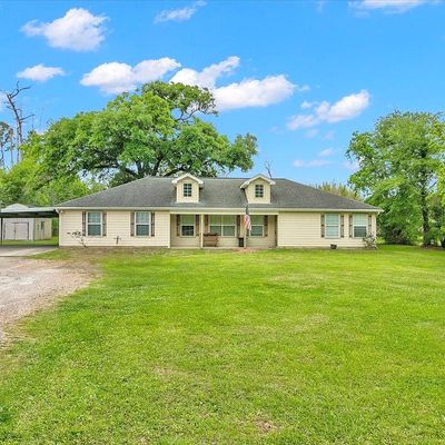 495 E Tram Rd, Vidor, TX 77662