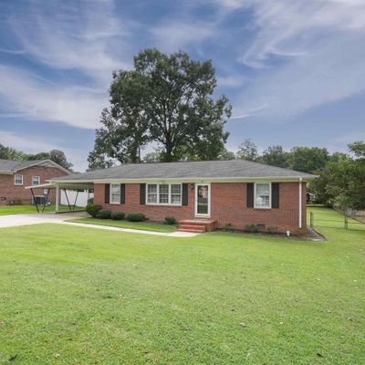 5 Hampshire Dr, Taylors, SC 29687