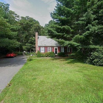 5 Saxony Dr, Mashpee, MA 02649