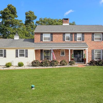 50 Lenape Ln, Doylestown, PA 18901