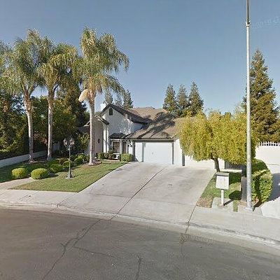 424 Crescent Dr, Los Banos, CA 93635