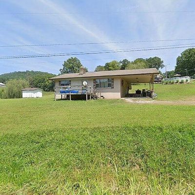 424 Swan Lake Rd, Barbourville, KY 40906