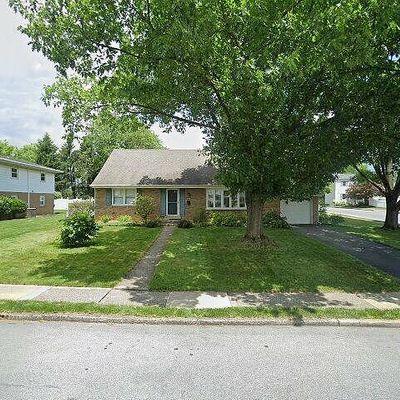 427 Barrett Rd, Emmaus, PA 18049