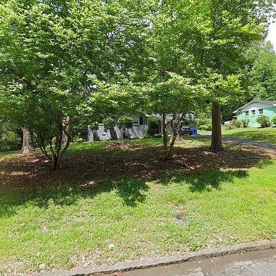 429 Colchester Dr, Stone Mountain, GA 30088