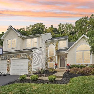 43 Cliveden Dr, Newtown, PA 18940