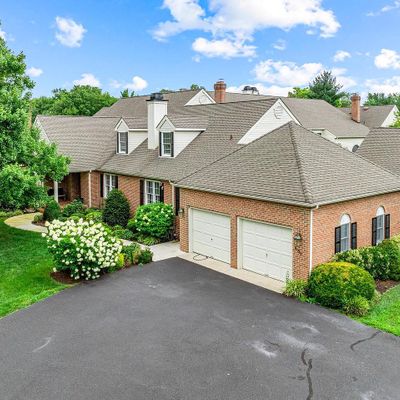 431 Mallard Ln, Moorestown, NJ 08057