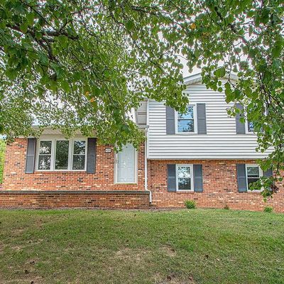 433 Virginia St, Strasburg, VA 22657