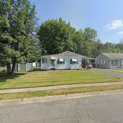 44 Robinson Dr, New Castle, DE 19720