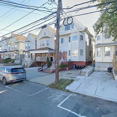 44 W 30 Th St, Bayonne, NJ 07002