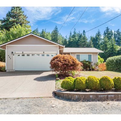 440 S Henry St, Coquille, OR 97423