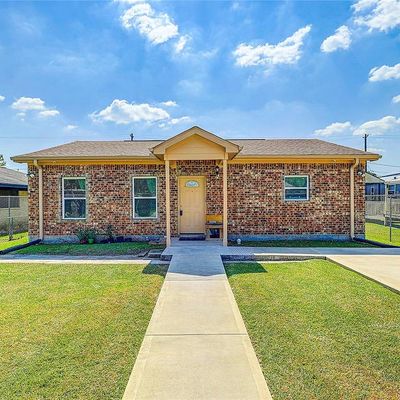 4423 Perez St, Stafford, TX 77477