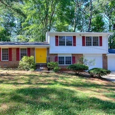 4427 Huntshire Dr, Stone Mountain, GA 30083