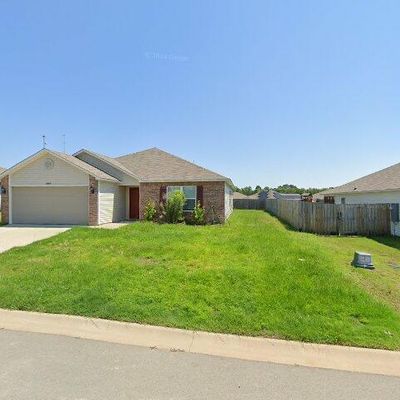 4440 Olympic Dr, Benton, AR 72019