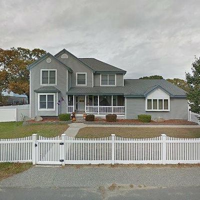 45 Simone St, Methuen, MA 01844