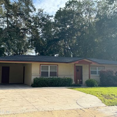 540 E Mciver Ave, Macclenny, FL 32063