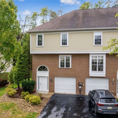 541 Lakewood Dr, Monroeville, PA 15146