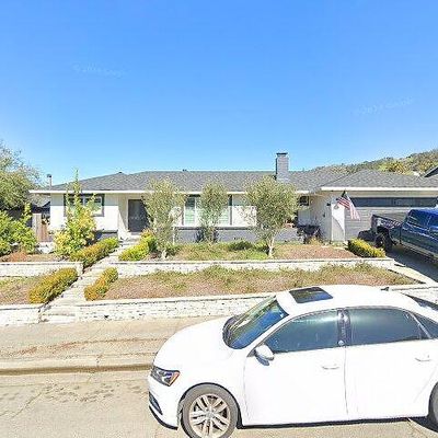 5411 Mulberry Dr, Santa Rosa, CA 95409