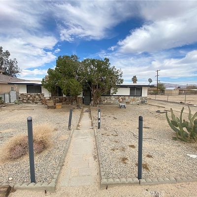 5447 Encelia Dr, Twentynine Palms, CA 92277