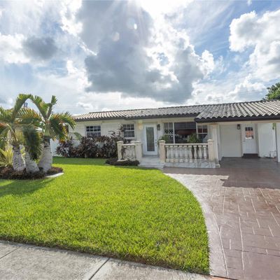 5470 N 9th Ln, Hialeah, FL 33012