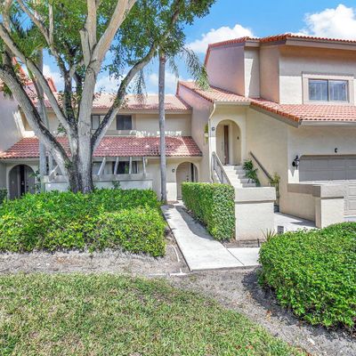 5520 Coach House Circle, Boca Raton, FL 33486