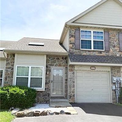 5568 Stonecroft Ln, Allentown, PA 18106