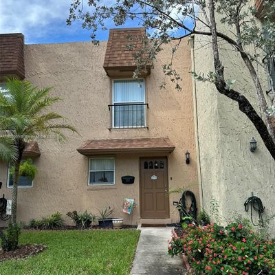 557 N Pine Island Rd, Plantation, FL 33324