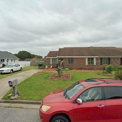 5602 Parish Ln, Portsmouth, VA 23703