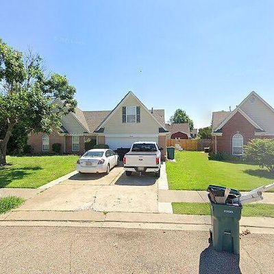 5666 Broadway Dr W, Southaven, MS 38672