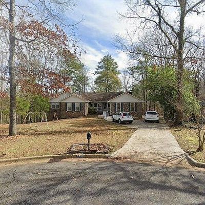 5709 Summerfield Dr E, Tuscaloosa, AL 35404