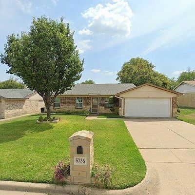 5736 Macgregor Dr, Haltom City, TX 76148