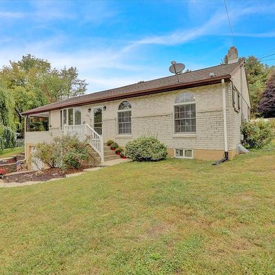 575 E Lawton St, Saint Clair, PA 17970