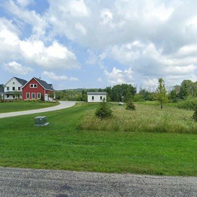 5774 Shamrock Ln, Hubertus, WI 53033