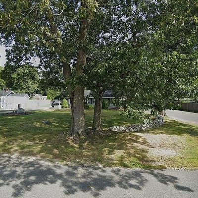 58 Concord St, Brockton, MA 02302