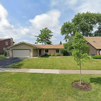 58 E Country Club Ct, Palatine, IL 60067