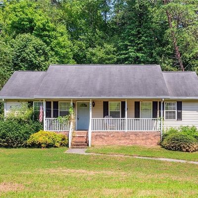 5849 Jones Rd, Walkertown, NC 27051